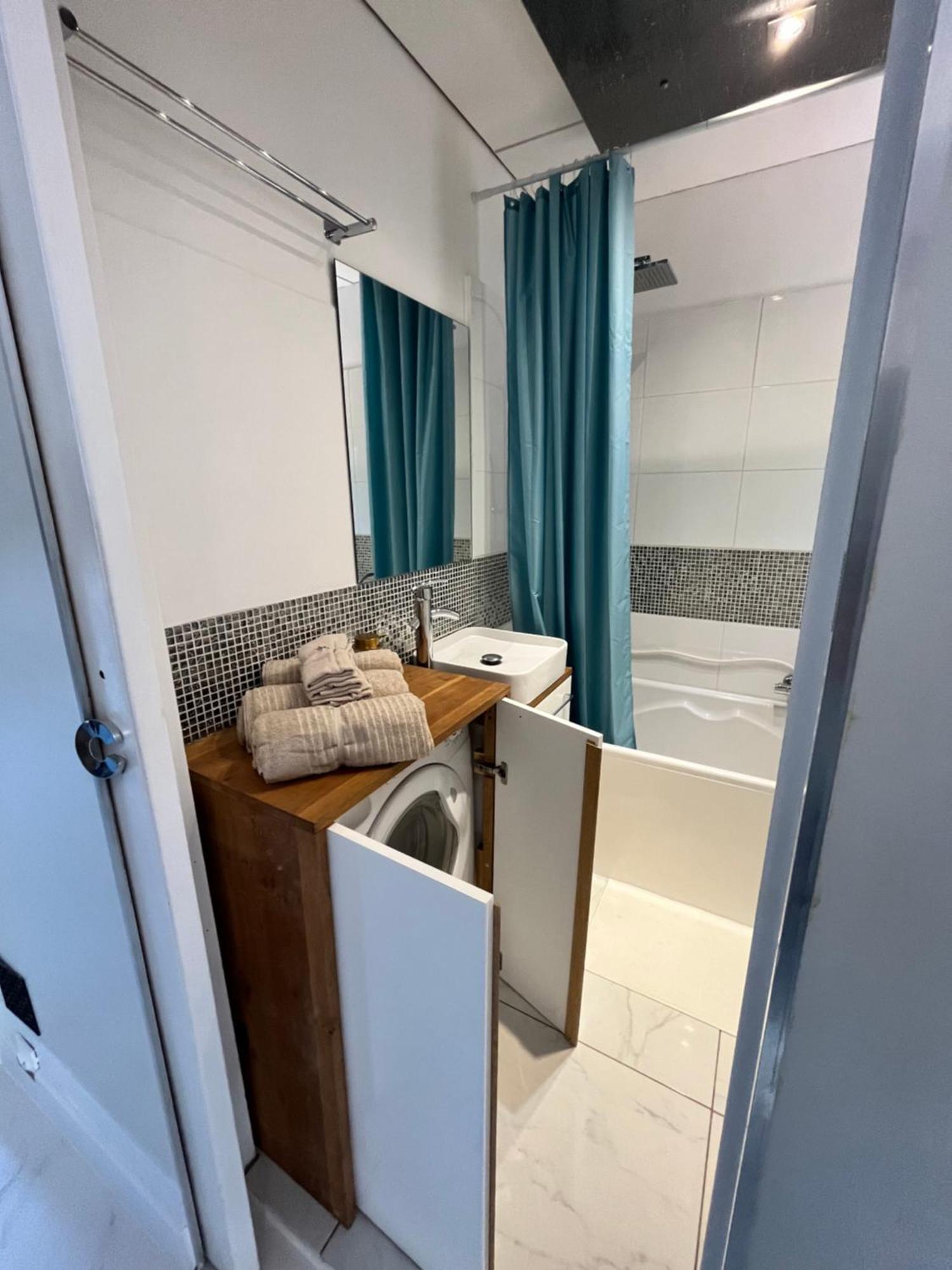 Charmant Studio Pour 3 Personnes Vallauris Exterior photo